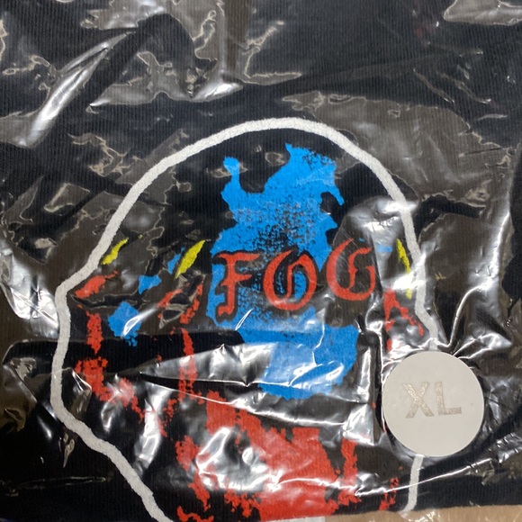 FOG TANK TOP SIZE XL LOGO ALSO ON BACK - Picture 2 of 2